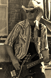 Andrew Mansfield - Bass
