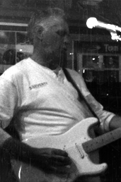 Glenn Sommer - Guitar